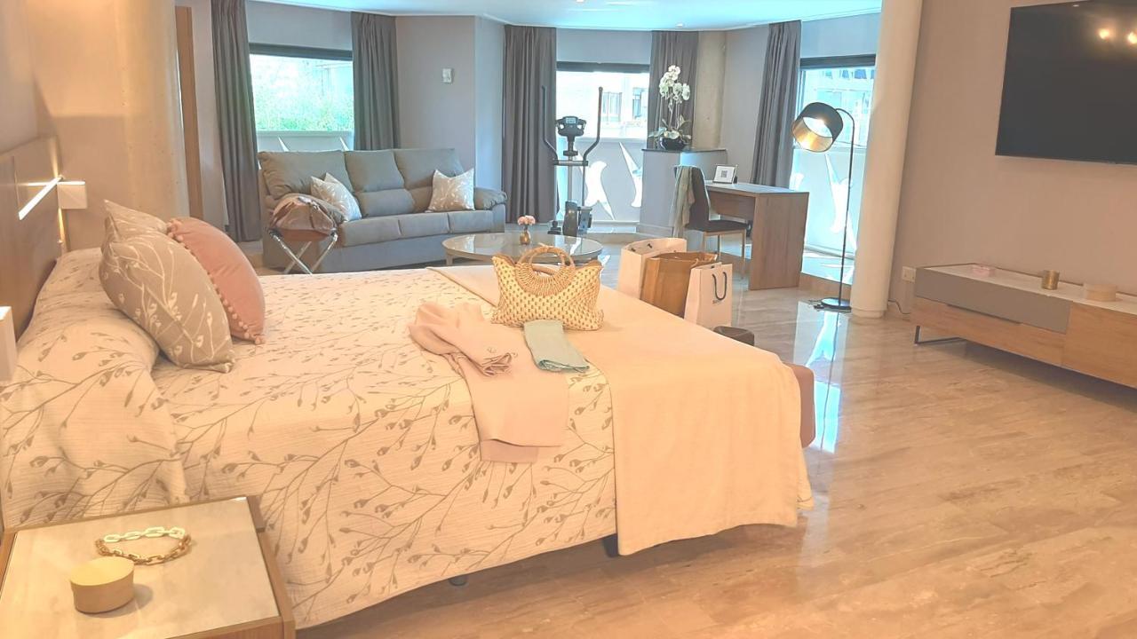Hotel Nueva Plaza Малианьо Экстерьер фото