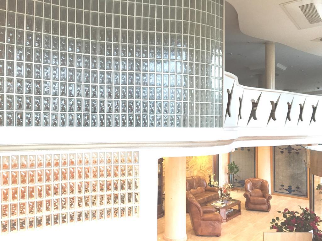 Hotel Nueva Plaza Малианьо Экстерьер фото