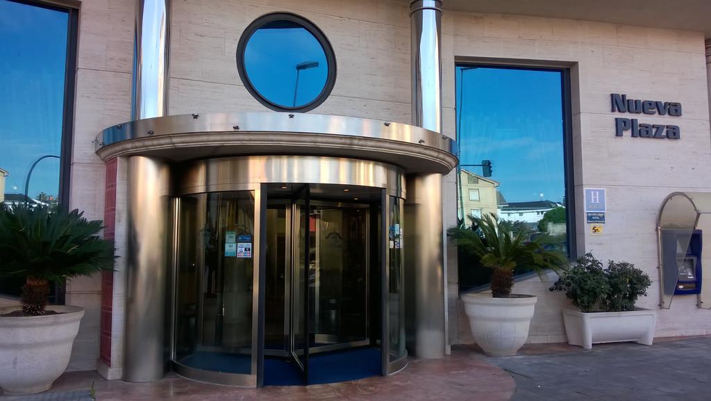 Hotel Nueva Plaza Малианьо Экстерьер фото